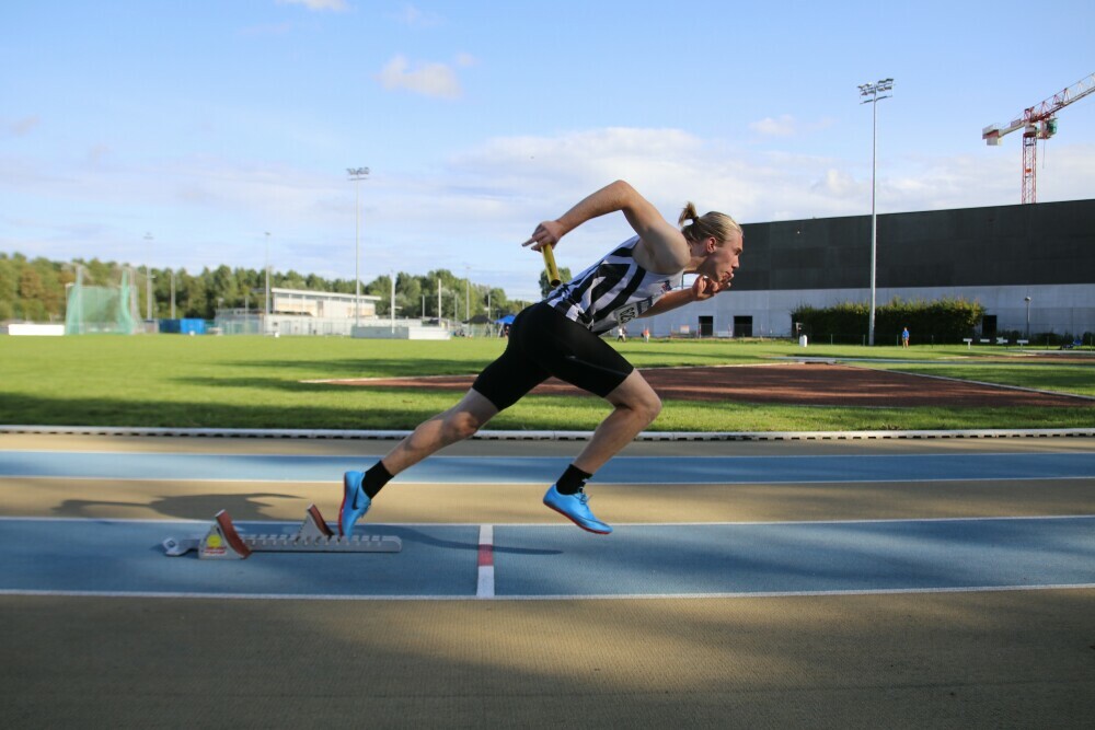Athlete starting off